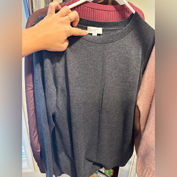 Sweaters and Tops - Picture 4 of 7